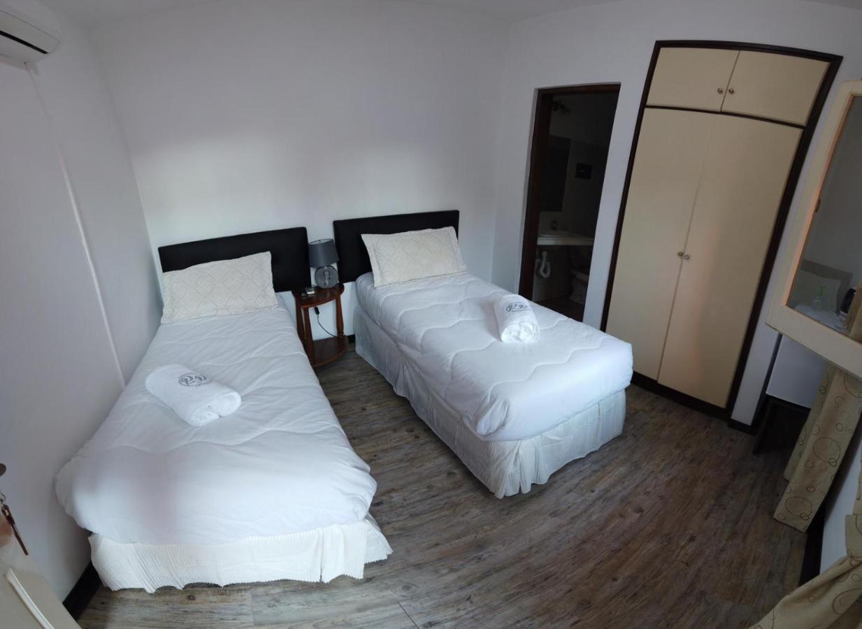 קולוניה דל סקרמנטו Hotel Perla Del Plata מראה חיצוני תמונה