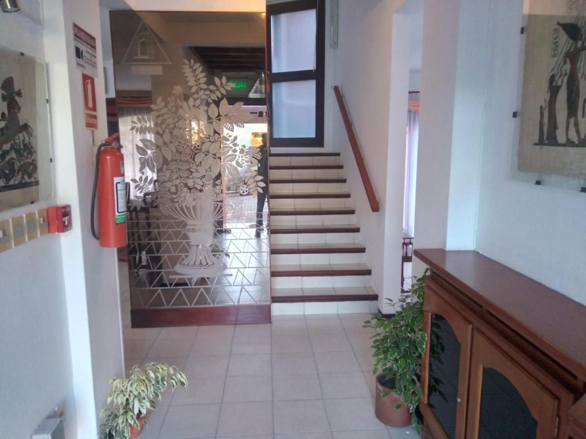 קולוניה דל סקרמנטו Hotel Perla Del Plata מראה חיצוני תמונה