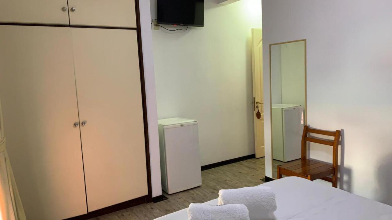קולוניה דל סקרמנטו Hotel Perla Del Plata מראה חיצוני תמונה