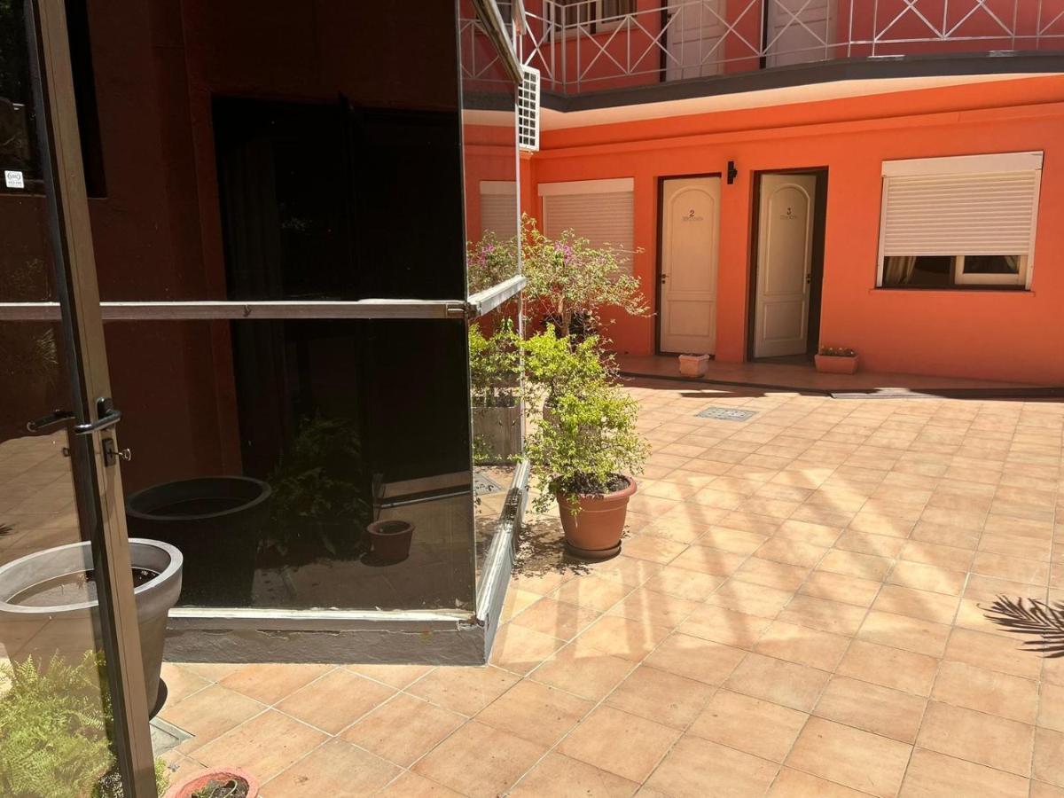 קולוניה דל סקרמנטו Hotel Perla Del Plata מראה חיצוני תמונה