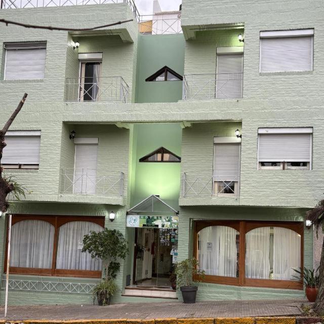 קולוניה דל סקרמנטו Hotel Perla Del Plata מראה חיצוני תמונה