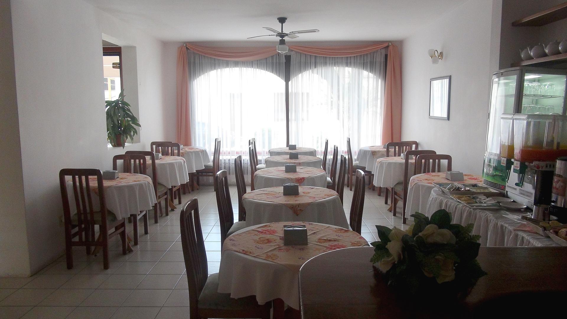 קולוניה דל סקרמנטו Hotel Perla Del Plata מראה חיצוני תמונה